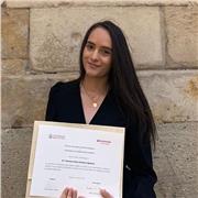 Profesora de italiano para niños y adultos, estoy cursando actualmente el grado de estudios italiano.